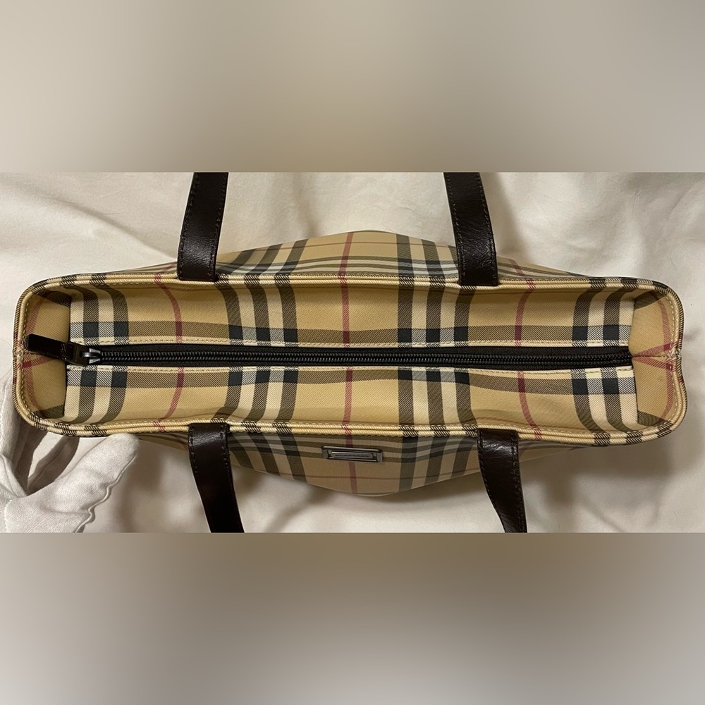 Burberry Authentic Vintage Tan and Black Checkered Tote Bag - Picture 8 of 16